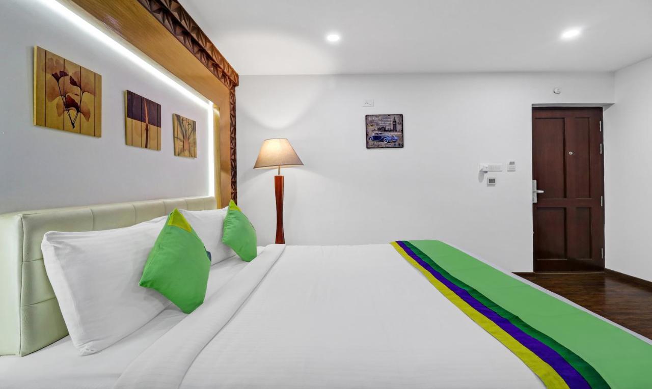 Treebo Trend The White Tree Hope Farm Junction Hotel Bangalore Bagian luar foto