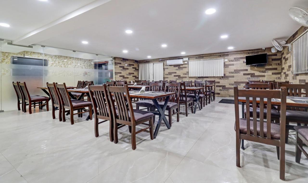 Treebo Trend The White Tree Hope Farm Junction Hotel Bangalore Bagian luar foto