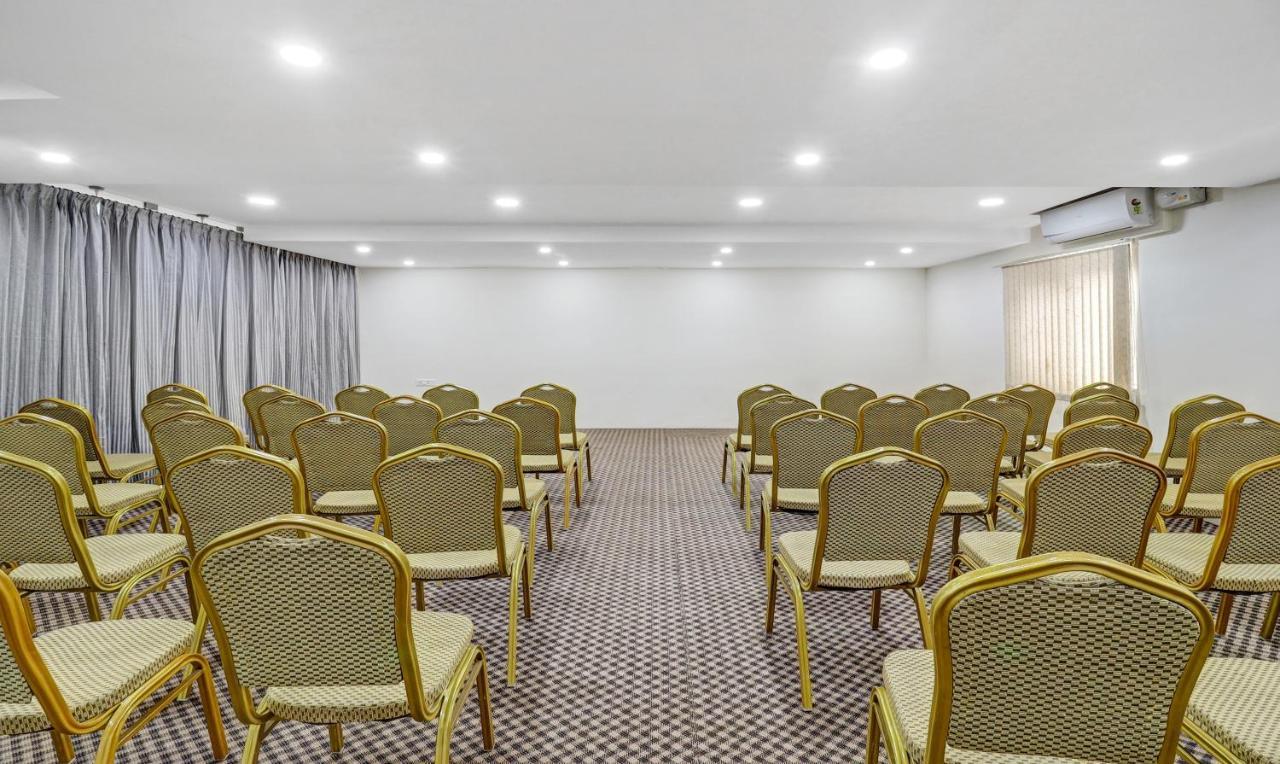 Treebo Trend The White Tree Hope Farm Junction Hotel Bangalore Bagian luar foto