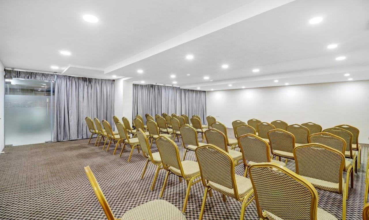 Treebo Trend The White Tree Hope Farm Junction Hotel Bangalore Bagian luar foto