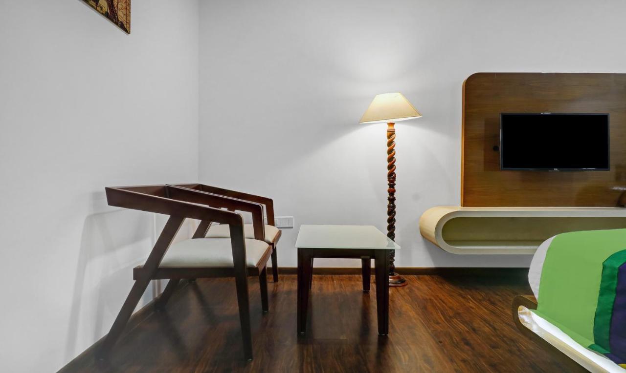 Treebo Trend The White Tree Hope Farm Junction Hotel Bangalore Bagian luar foto