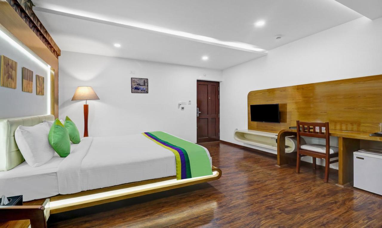 Treebo Trend The White Tree Hope Farm Junction Hotel Bangalore Bagian luar foto