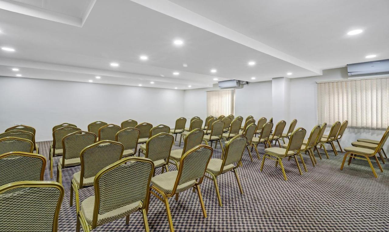 Treebo Trend The White Tree Hope Farm Junction Hotel Bangalore Bagian luar foto